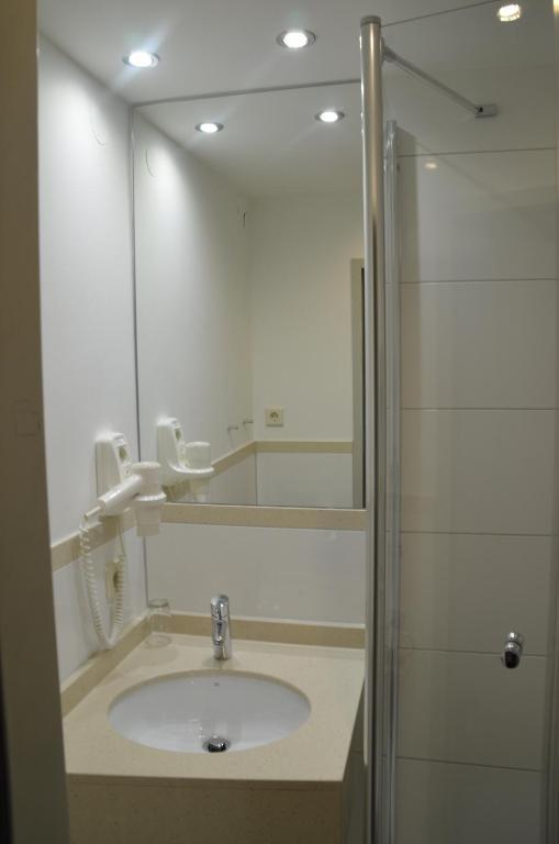 Chambre Double ou Lits Jumeaux Économique