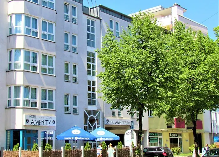 Romantic hotel: Hotel Amenity